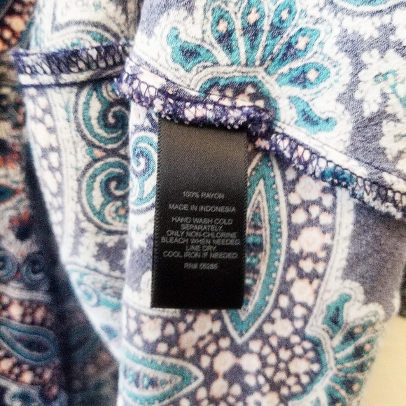 Express Boho Mandala Print V-Neck 3/4 Sleeve Wrap Dress  | Small - Picture 5 of 9